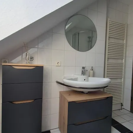 Helle Auf 80 Qm شقة *